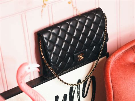 chanel medium clutch with chain|Chanel clutch with chain review.